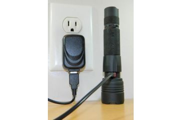 Image of Smith &amp; Wesson M&amp;P15 USB Rechargeable LED Flashlight, 800 Lumens, Black body/White LED 110221