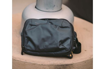 Image of SOG Specialty Knives &amp; Tools Surrept/04 Cs Waistpack - Charcoal - 86-71-01-31