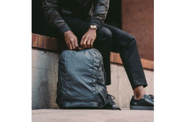 Image of SOG Specialty Knives &amp; Tools Surrept/16 Cs Daypack - Charcoal - 89-71-01-31