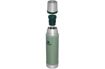 Image of Stanley The Legendary Classic Bottle - 20oz, Hammertone Green, 20 oz/0.59 L, 10-11345-001