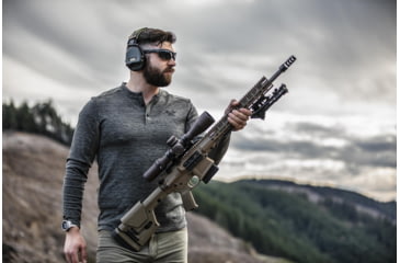 Image of STNGR Hi-Speed Ballistic Sunglasses, Matte Black/Smoke, Medium/Large, XF-VEYJ-IIDL