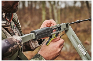 Image of Summit Viper Level Pro SD Treestand, Mossy Oak Elements Terra Gila Camo, SU81140