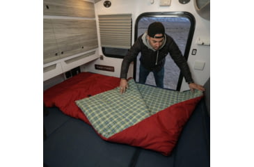 Image of TETON Sports Evergreen 0 F Sleeping Bag, Barn/Blue, Regular, 2221LSBABL