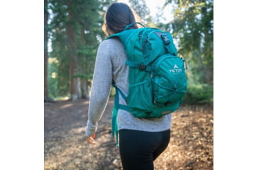 Image of TETON Sports Oasis 18L Hydration Pack with 2L Bladder, Deep Teal, 2101SCDT