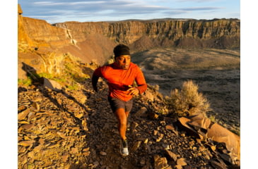 Image of Topo Athletic MTN Racer 2 Trailrunning Shoes - Mens, Bone/Black, 13, M047-130-BONBLK