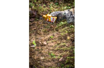 Image of Wildlife Research Center Golden Estrus Scrape Scent, 4 FL oz. 242-4