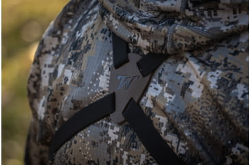 Image of Winchester Supreme Optics 10x50mm Roof Prism Binocular, Black/Gray, W6-1050