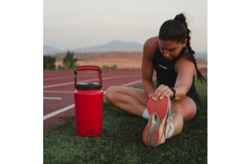Image of Yeti Silo Half Gallon Jug w/MagSlider Straw Cap