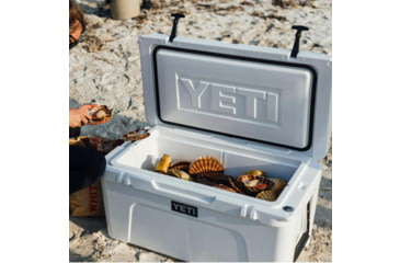 Image of Yeti Tundra 65 Quart Hard Cooler