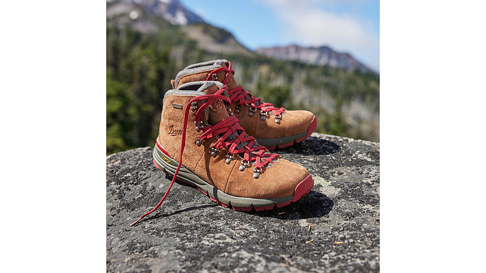 Danner Mountain 600 4.5in Hiking Boot - Mens, Brown/Red, Medium, 7.5, 62241-D-7.5