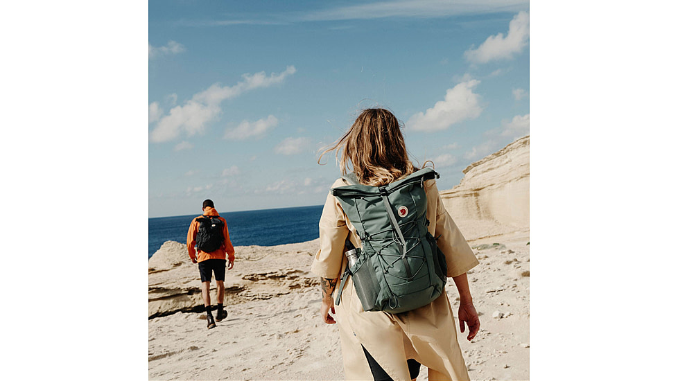 Fjallraven Abisko Hike Foldsack Backpack, Patina Green, One Size, F27222-614-One Size