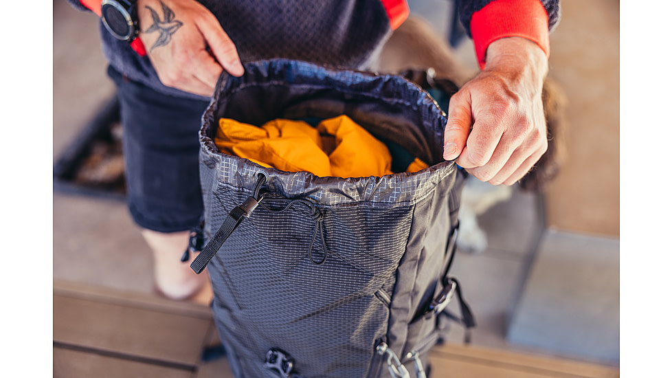 Gregory Nano 28L Daypack, Moab Tan, One Size, 153034-A546