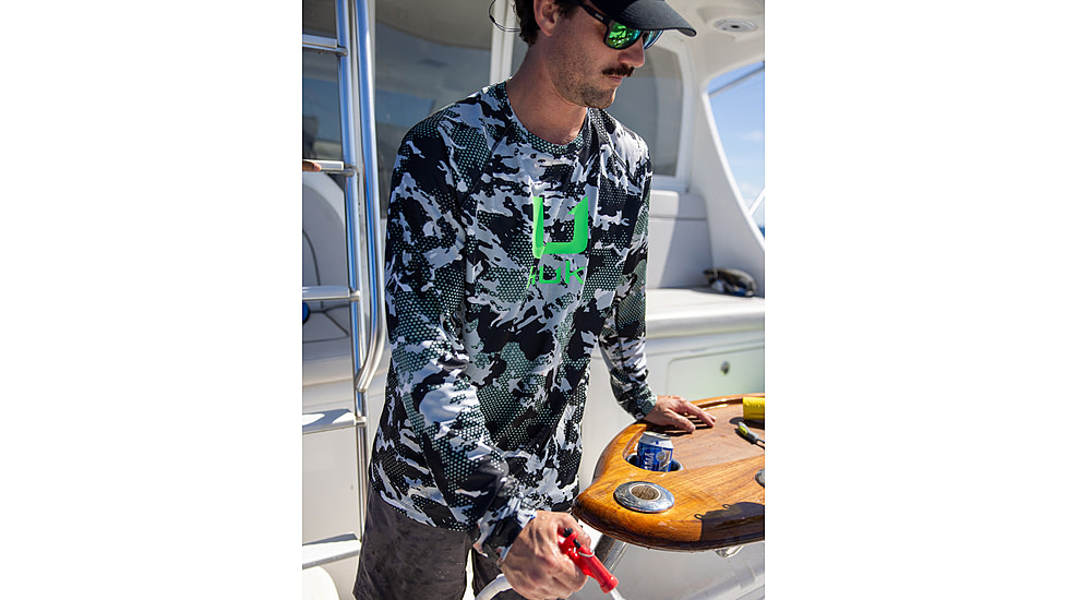 HUK Performance Fishing KC Print Icon Performance Hoodie - Mens, Black, Medium, H1200586-001-M