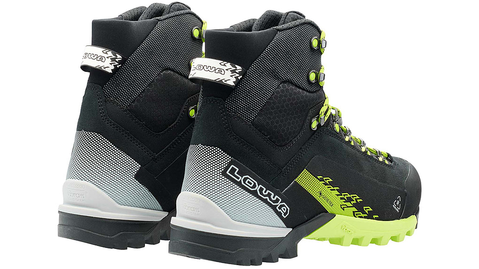 Lowa Cervino GTX Mid Mountaineering Boots - Mens