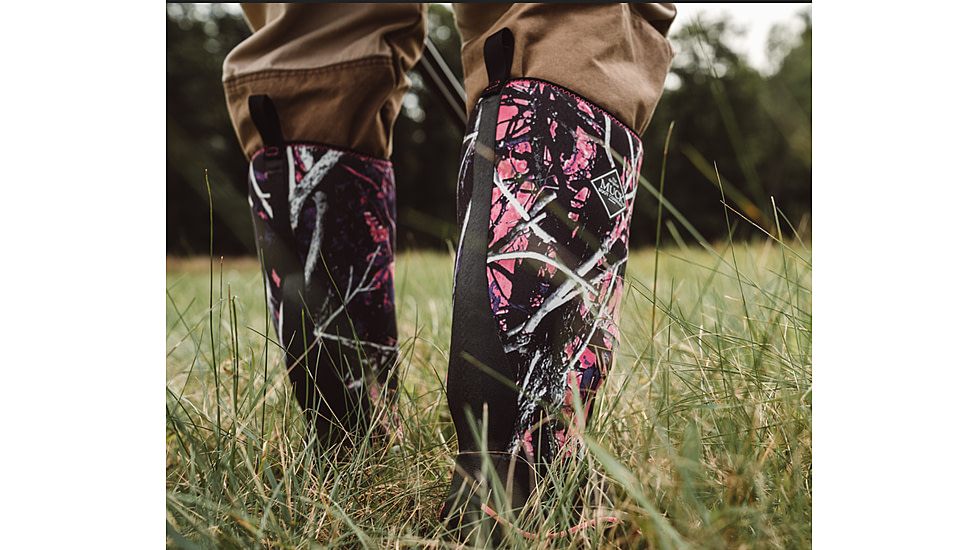 Muck Boots Hale Multi-Season Boot - Women's, Black /
Muddy Girl Camo, 6, HAW-MSMG-MNS-060