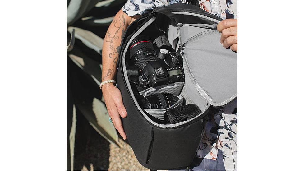 Peak Design Everyday 30 Liters Zip Backpack, Black, BEDB-30-BK-2