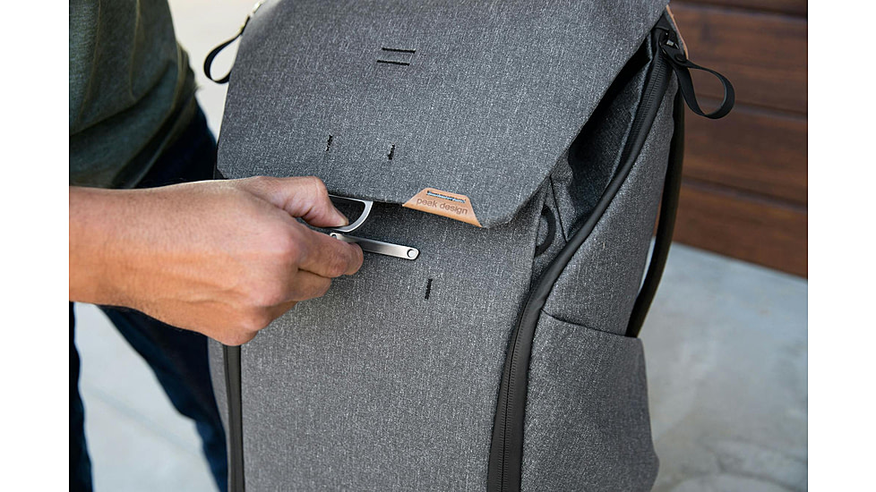 Peak Design Everyday V2 Backpack, 30 Liters, Charcoal, BEDB-30-CH-3