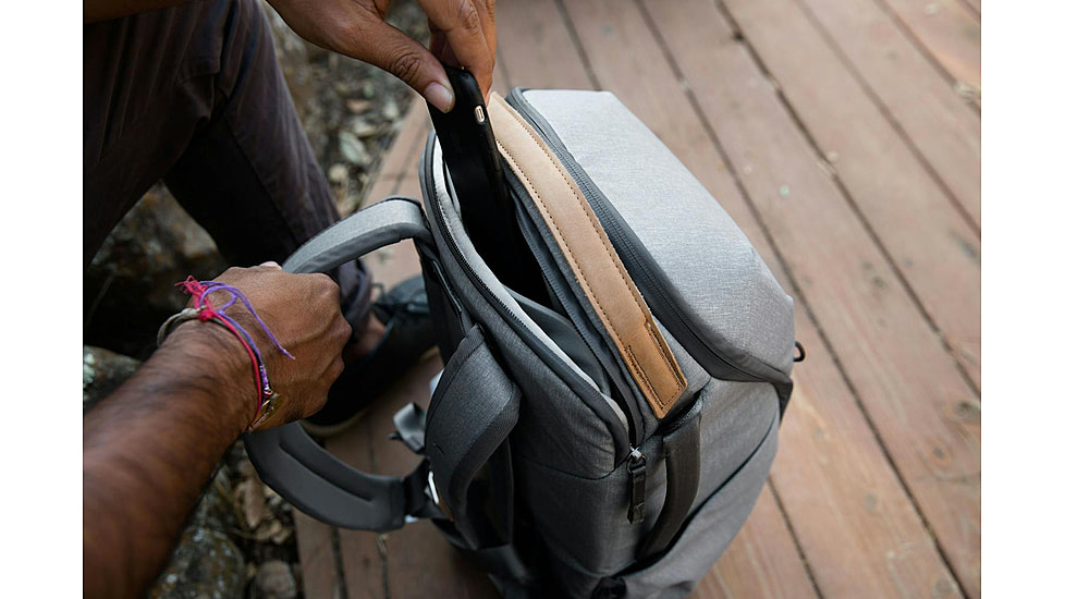 Peak Design Everyday Zip V2 Backpack, 20 Liters, Ash, BEDBZ-20-AS-3