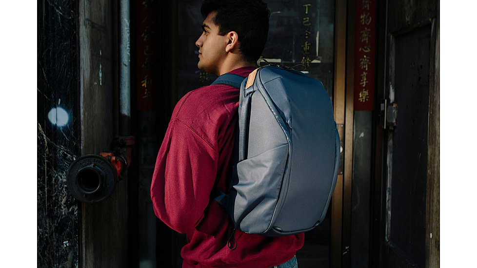 Peak Design Everyday Zip V2 Backpack, 20 Liters, Midnight, BEDBZ-20-MN-3