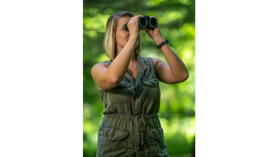 Alpen Wings 10x42 Binocular, BAK4, Multicoated, Dark Green, Medium Roof, 546