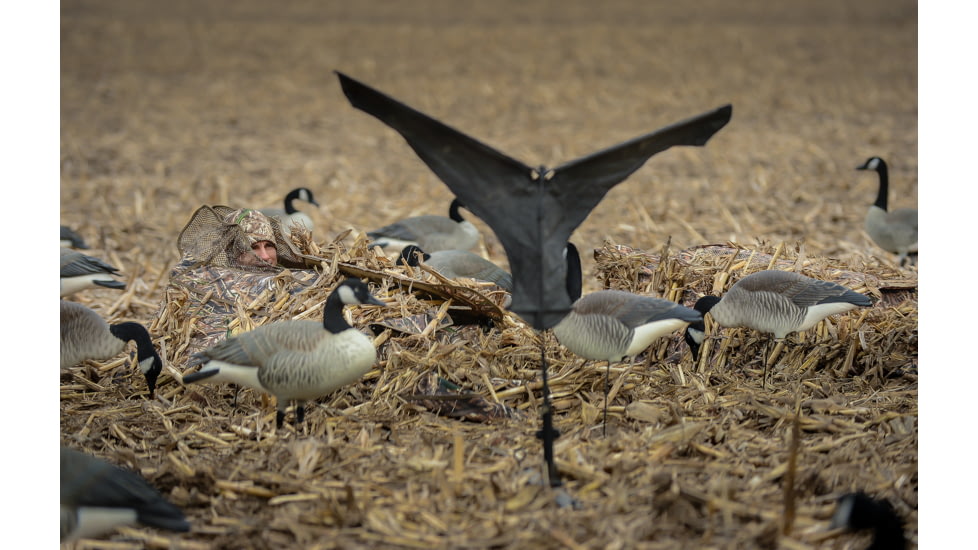 Avery Outdoors Finisher Blind, Blades 01408