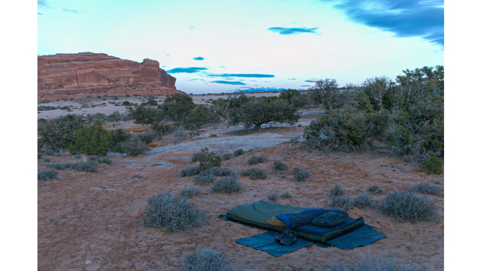 Born Outdoor Badger Bed 30 Baja Bundle, Multi Moss Green/Dijon, Large, BO-BB-30-QS-DJ-BD