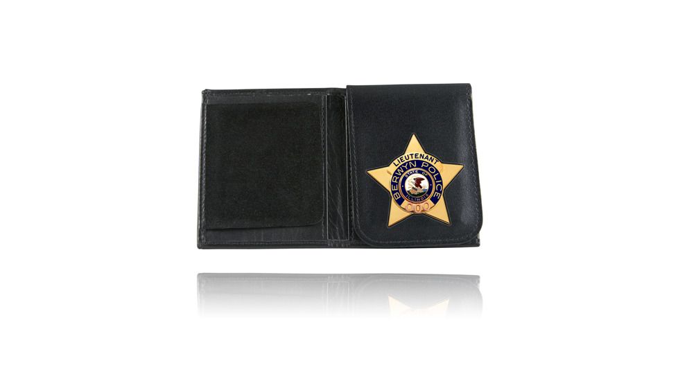 BADGE WALLET WITH FLIPOUT BADGE