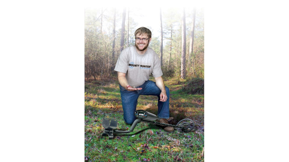 Bounty Hunter Tracker IV Metal Detector w/ Bonus Pinpointer, Black, Blue, TK4GWP1