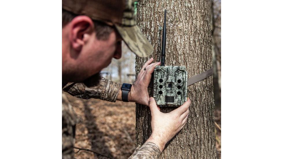 Bushnell CelluCore 30mp Verizon No Glow Treebark Trail Cam, Camo, Box, 119902V