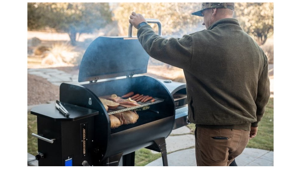 Camp Chef SmokePro SG 30in Wi-Fi Pellet Grill, Black, PG30SGGC