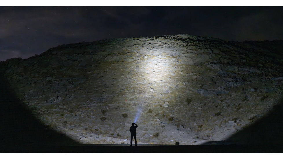 Cloud Defensive MCH Duty-HC 1250 Lumens LED Flashlight, Black, CD2203-HC-DF-P-BLK