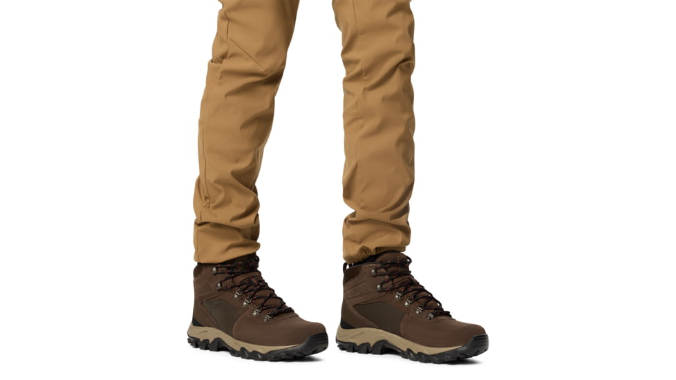 Columbia Newton Ridge Plus II Suede Waterproof Hiking Boot - Mens, Cordovan/Spice, 11, 1746411-233-11