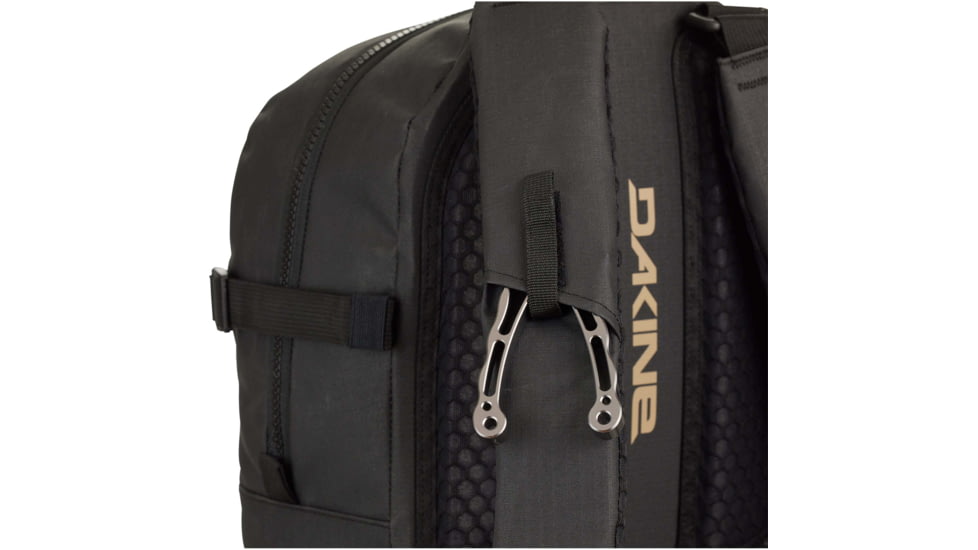 Dakine Hawko Fish Quick Strike Pack 23L, Black, One Size, D.100.9840.039.OS
