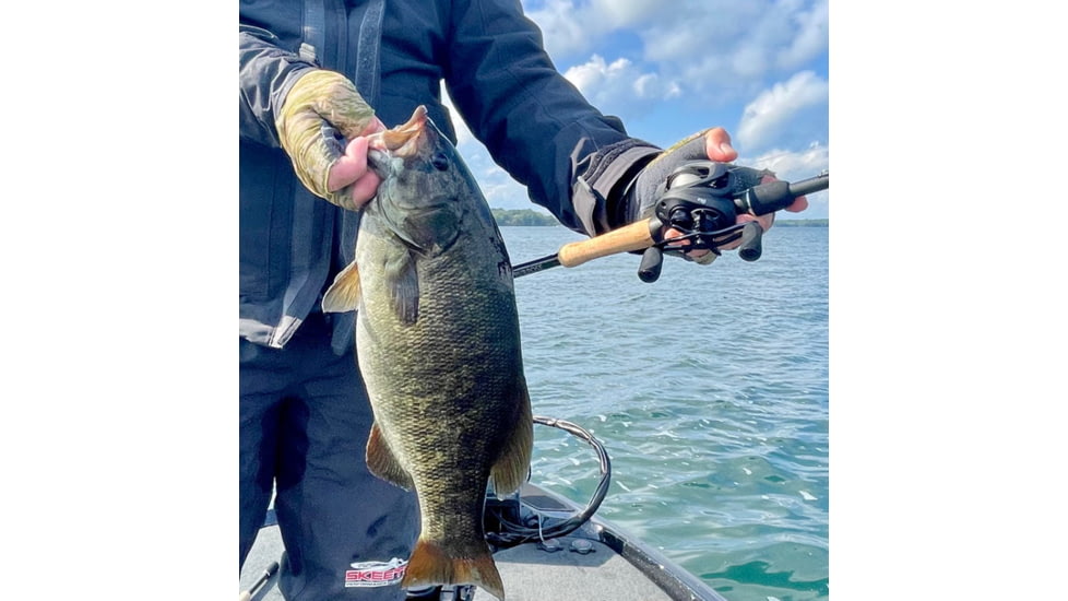 Fitzgerald Fishing FX8 Casting Reels, 7.2 Gear, Right Hand, Black, FX8-721-R