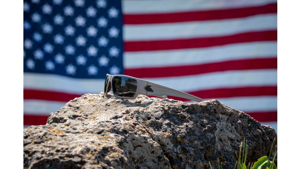 Gatorz Specter Milspec Ballistic Glasses, Cerakote Gunmetalt Frame, Smoke w/Anti-Fog Lens, GZ-08-102