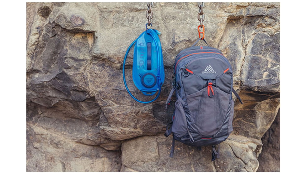 Gregory 3D QuickDry Hydro Reservoir, 2 Liters, Optic Blue, One Size, 145286-5583