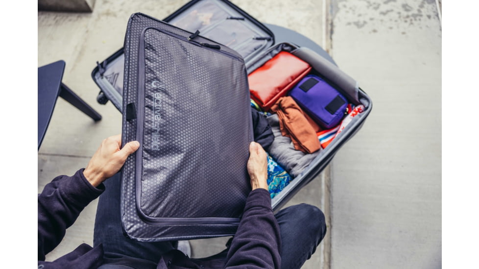 Gregory Quadro Pro 28 Rolling Luggage