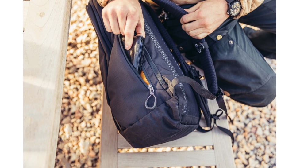 Gregory Rhune 22L Pack, Matte Navy, One Size, 143376-9809