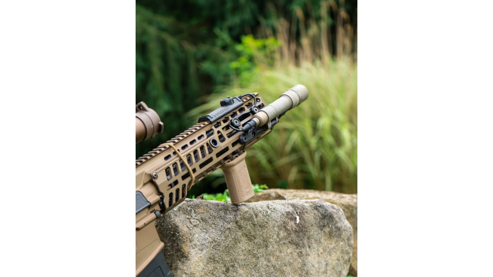 Herrington Arms HA Cable Lock for Surefire, Streamlight &amp; Sig Sauer Pressure Pad Cables, Black, HACABLELOCK-BL