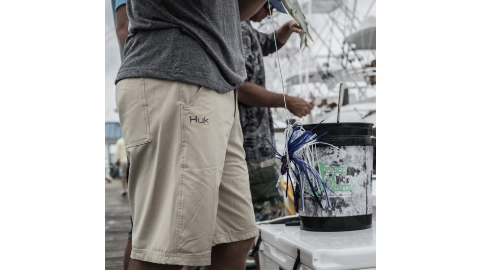 HUK Performance Fishing Next Level Shorts - Mens, Khaki, Medium, Inseam 10.5 in, H2000011-250-M