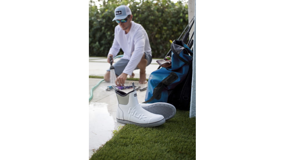 HUK Performance Fishing Rogue Wave Rain Boots - Men's, White, 7, H8021002-100-7