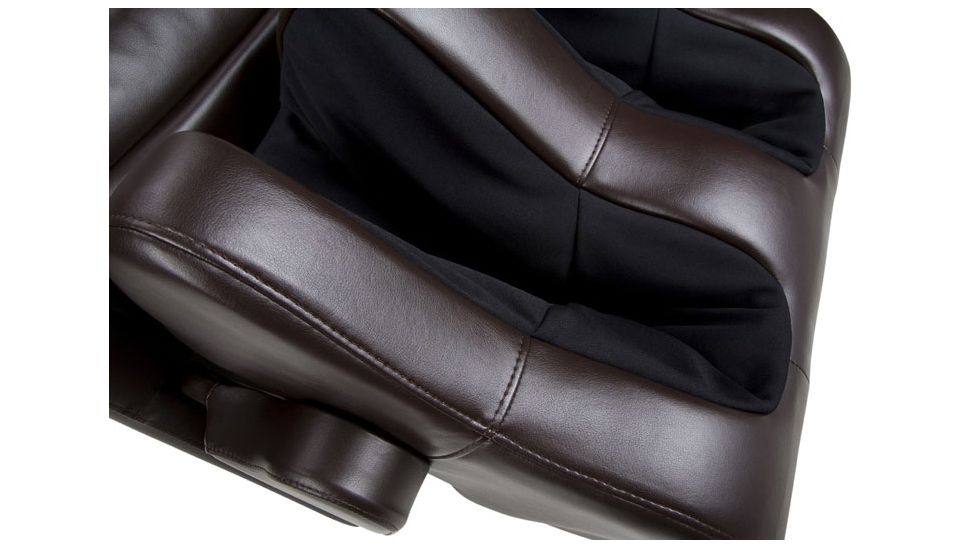Human Touch HT-5320 WholeBody Massager Chair - Foot massager detail