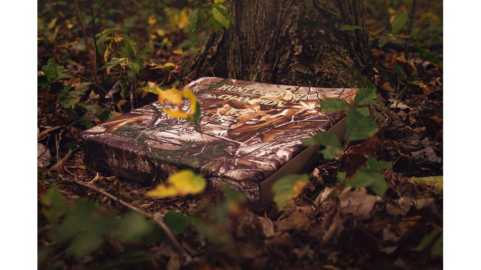 Hunt Comfort The Champion Seat, Realtree Extra Camo, 16x14x2.5in HCSC20