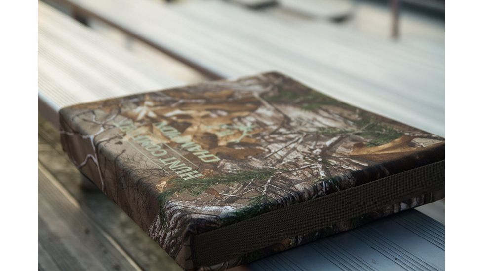 Hunt Comfort The Champion Seat, Realtree Extra Camo, 16x14x2.5in HCSC20