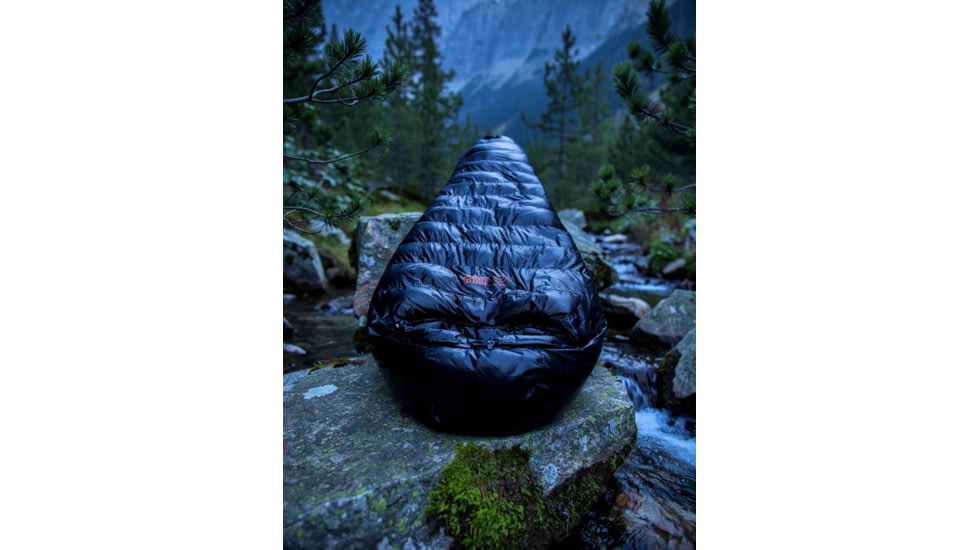 Huto Lifestyle Huto Three Season Down Sleeping Bag, Right Hand, Black, 200CM, THREESEASN-SLPBAG-BLK-RGT