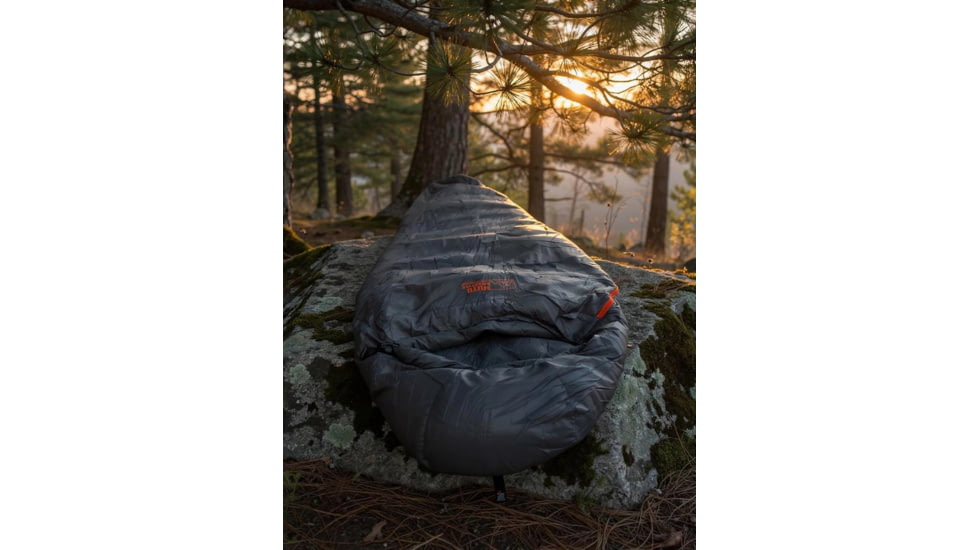 Huto Lifestyle Huto Three Season Down Sleeping Bag, Right Hand, Black, 200CM, THREESEASN-SLPBAG-BLK-RGT