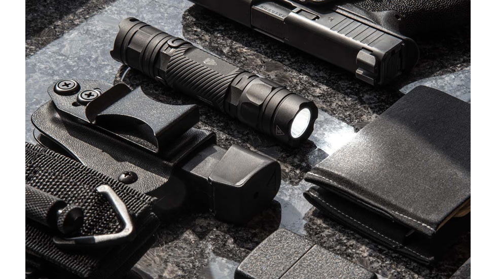 Leapers UTG Everyday Carry Flashlight, 400 Lumen, Black, LT-ELEDC01