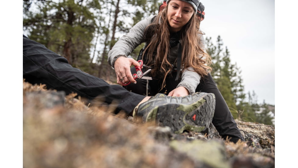 Leatherman Raptor Response Multi-Tool, Crimson, 832963