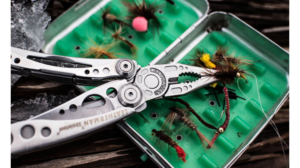 Leatherman Skeletool Multi-Tool, 2.6in, 420HC Stainless Steel Clip Point Blade, Stainless Steel Handle, 830845