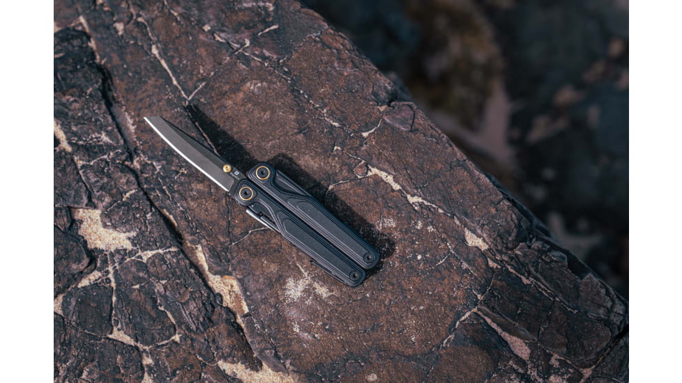 Leatherman Wave Alpha Multi-Tool, Obsidian, 833332